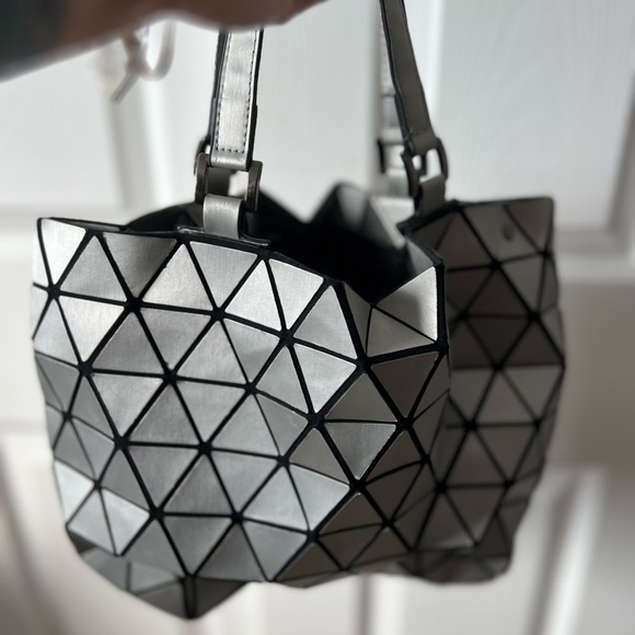 Geometric Silver Tote Bag - Picture 1 of 7